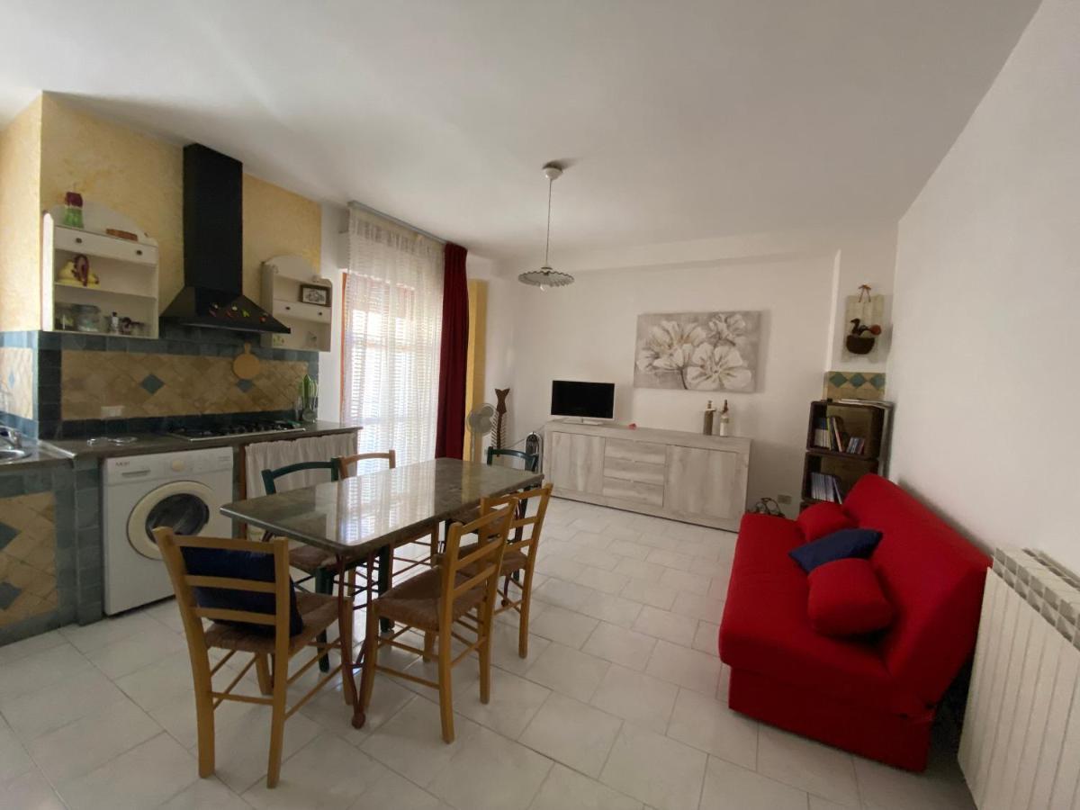 A Casa Di Glo' Apartment ปอร์โตตอร์เรส ภายนอก รูปภาพ